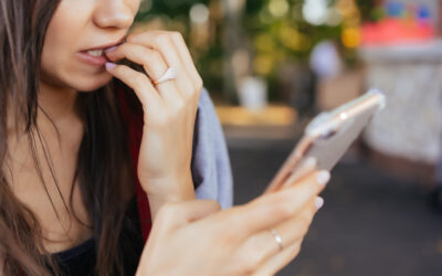 L’impacte dels estils d’aferrament en la comunicació digital de parella